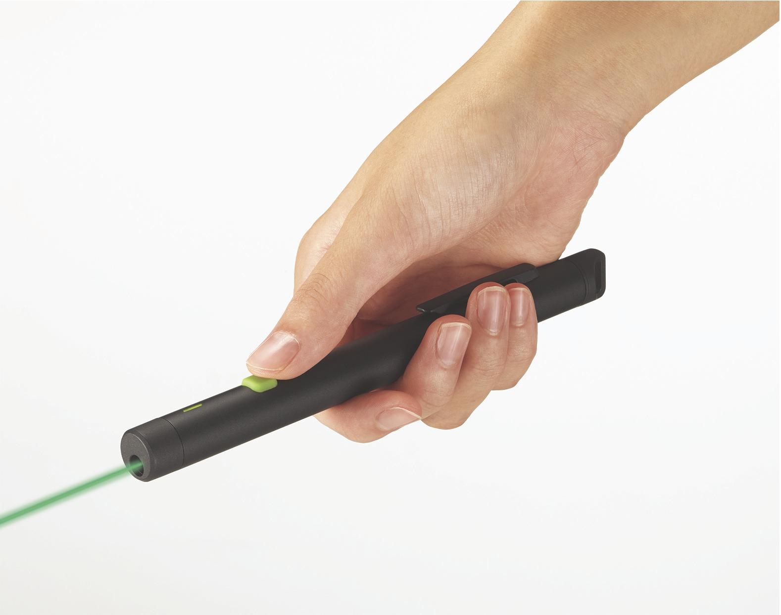 写真：レーザーポインター<GREEN>(ペンタイプ・長時間)　使用イメージ