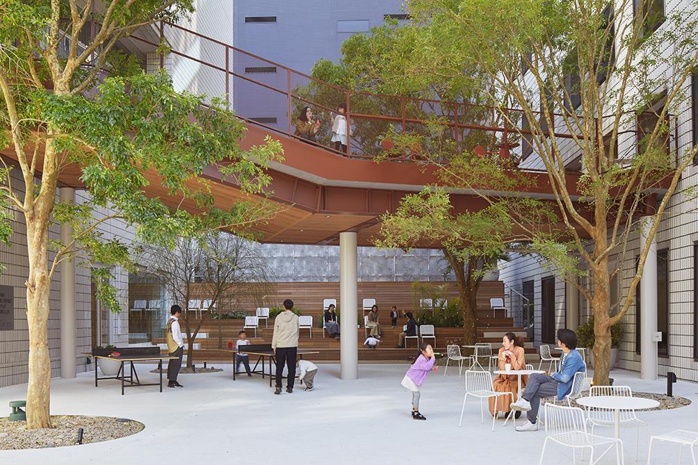 THE CAMPUS
