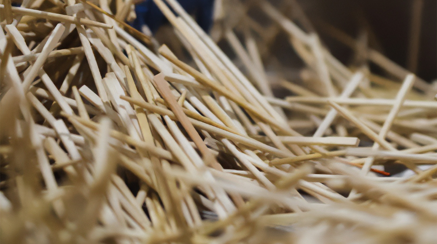 回収した割り箸が積まれている様子。